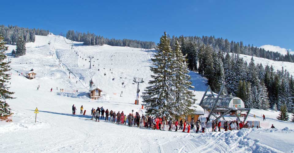 Station de ski de Haute Savoie domaine skiable de Manigod photo arvimedia